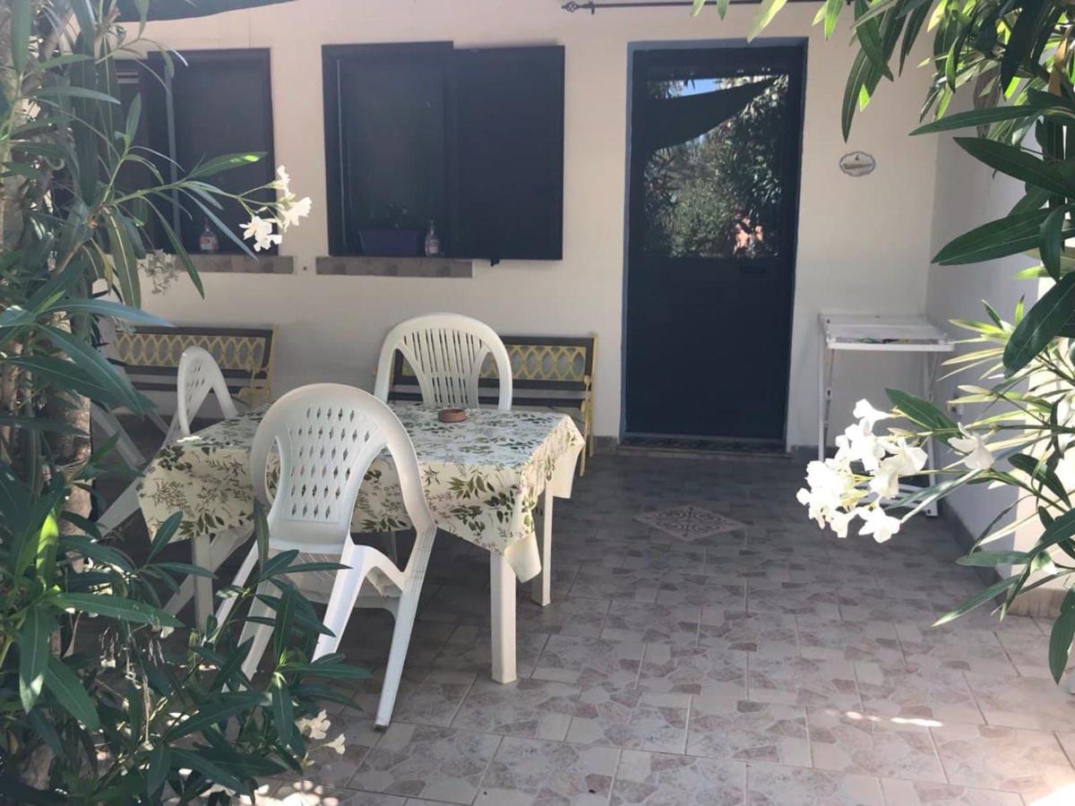 Garden Rooms Carloforte  Esterno foto